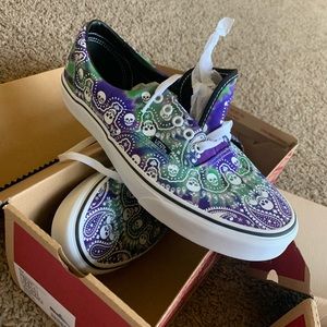Brand new in box Vans Era